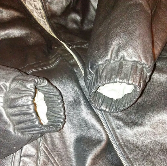 Vintage Wilsons Leather Jacket w/Hood - Picture 8 of 8